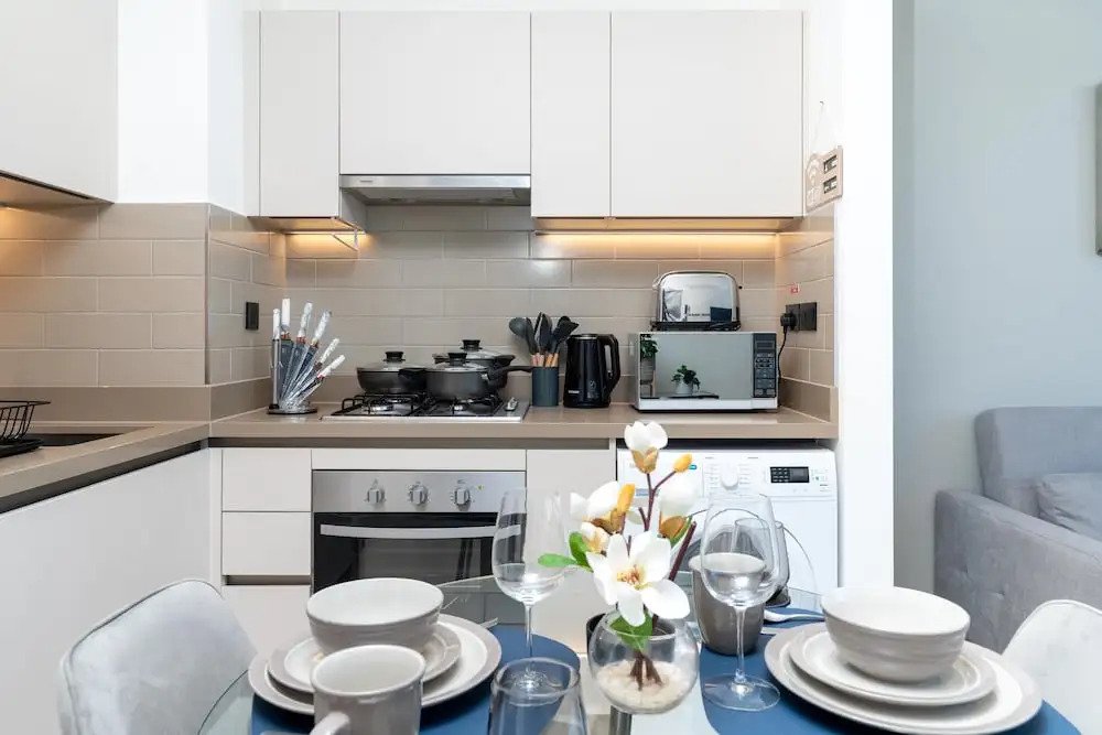 Whitesage - Elegant Apartment With Unobstructed City Views