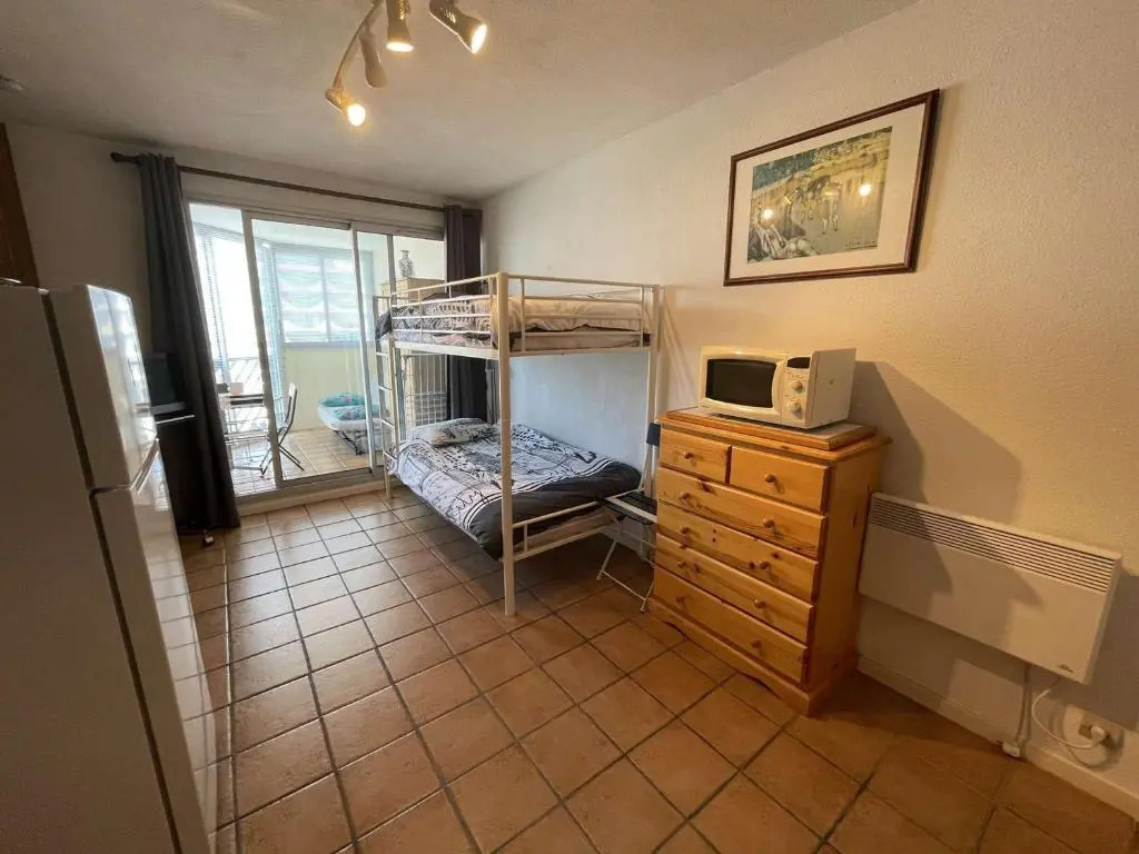 Appartement Le Grau-du-Roi, 1 pièce, 4 personnes - FR-1-250-236