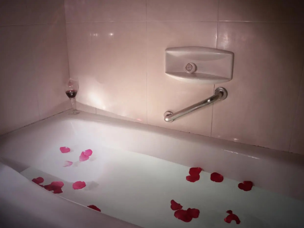 Junyi Hotel