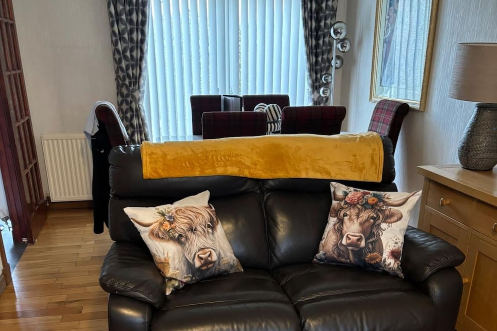 3bed House - Family Friendly - Close To Lochness