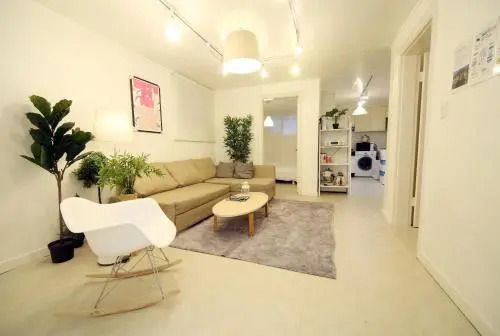 Artist House 7