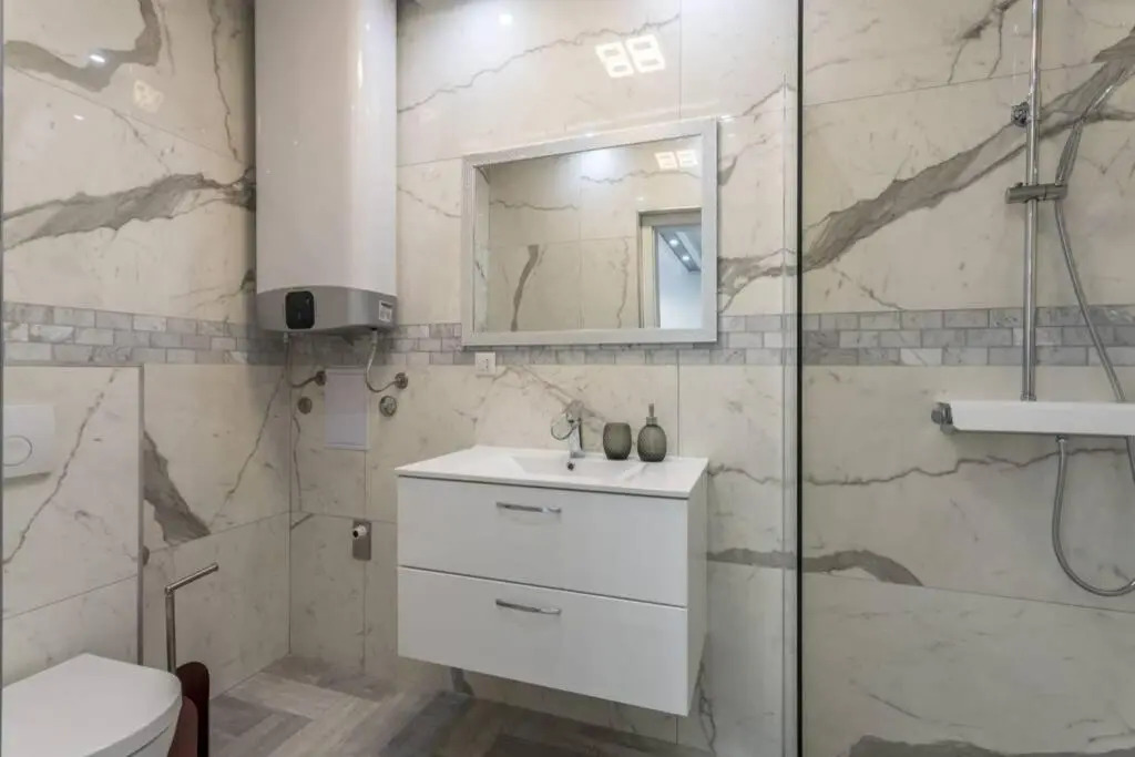 Royal Platinum Studio Apartment