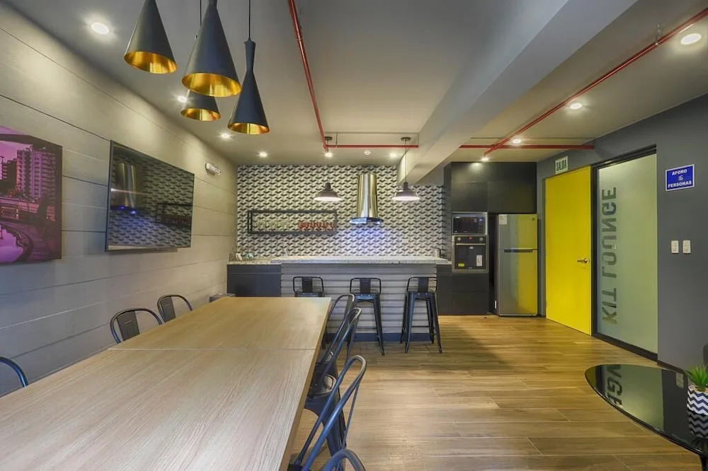 Modern 2BR LOFT in heart of Miraflores