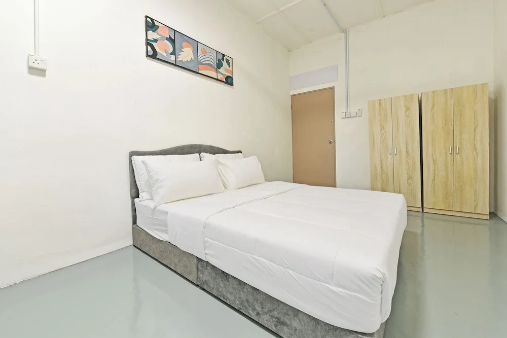 Townhouse OAK Dey Hotel