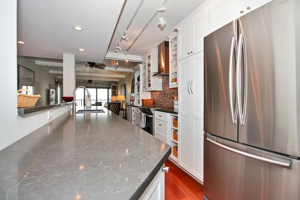 Land's End 405 Building 7 Amazing Beach Views / Fully Updated
