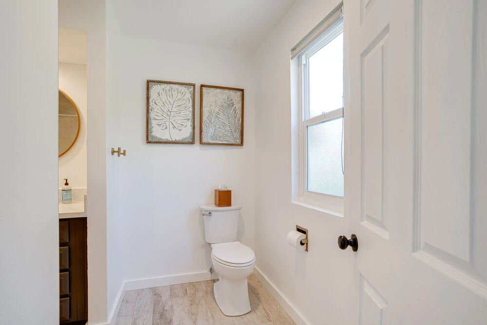 Chic Santa Paula Home w/ Mountain & City Views!