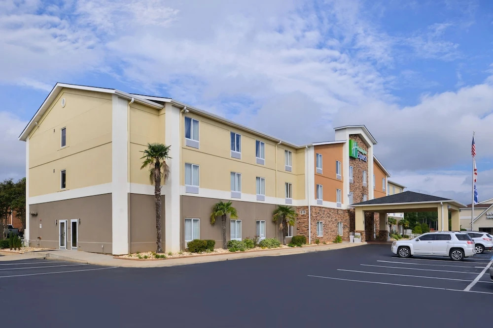 Holiday Inn Express Montgomery East I-85 by IHG