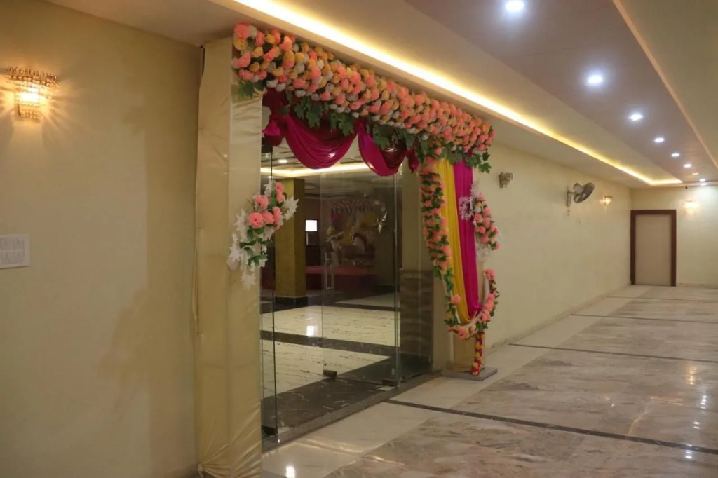 FabHotel Bodhi Vihar