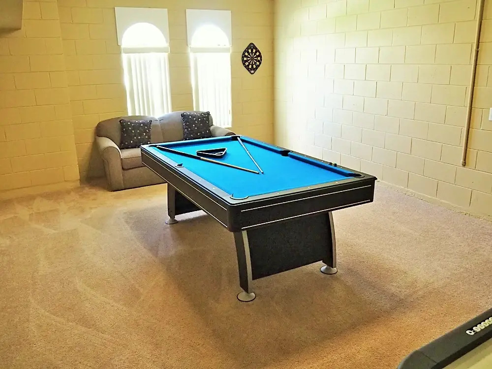 CP206MD - 5 beds with pool & heated hot tub , Davenport, US