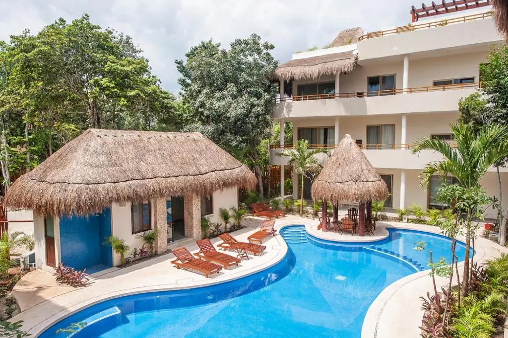 Serene modern condo, 2 BD & snorkel & 200 MB WIFI