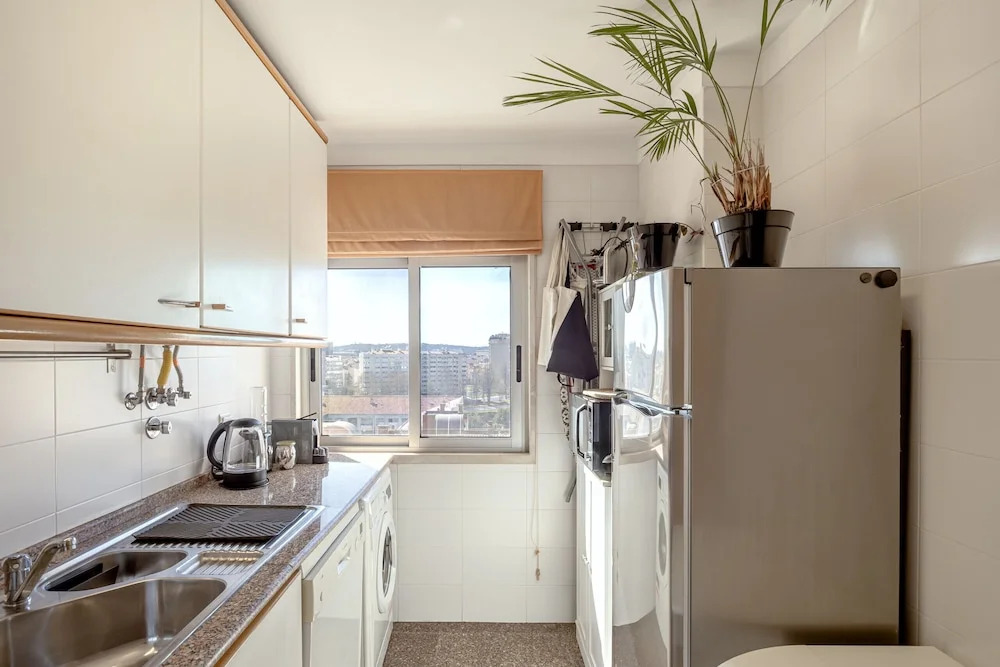 Olaias Modern W/ Garage by Homing