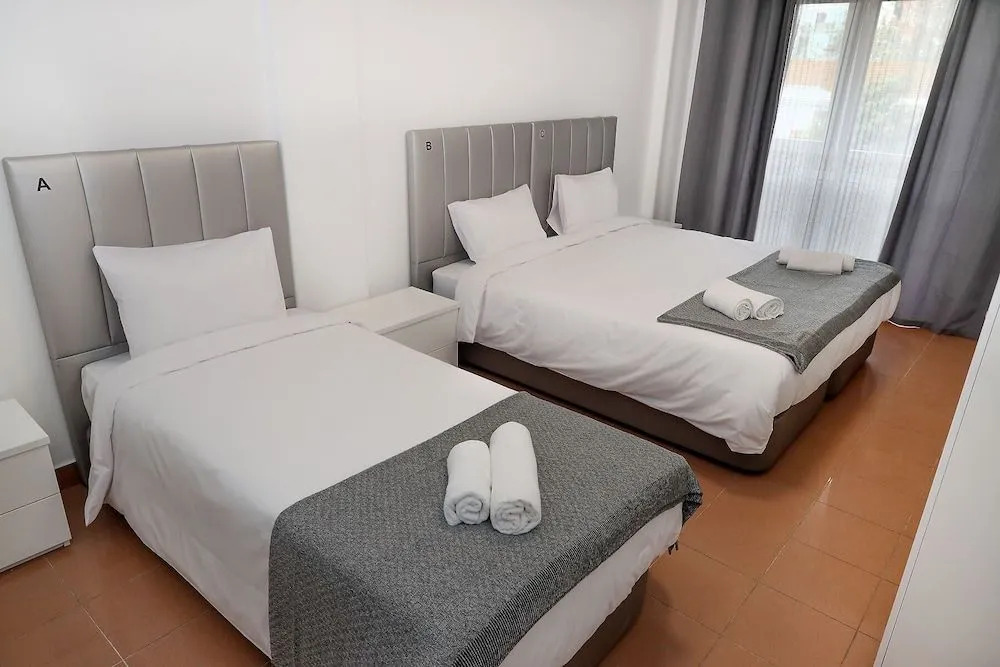 lisbon Home host