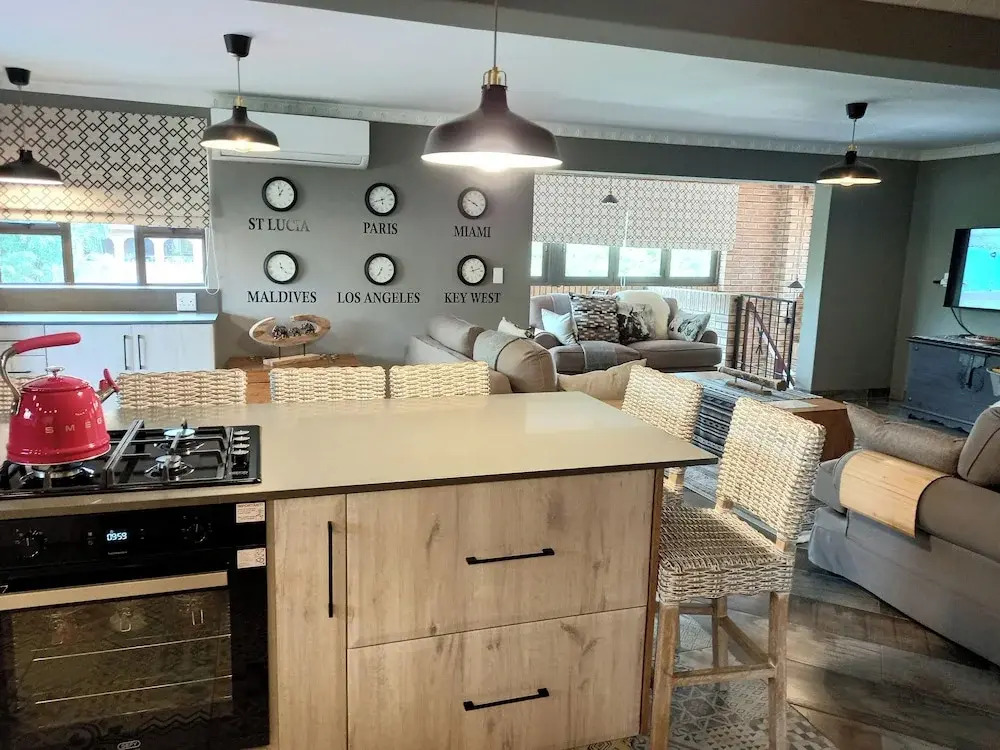 Hornbill Family Suites
