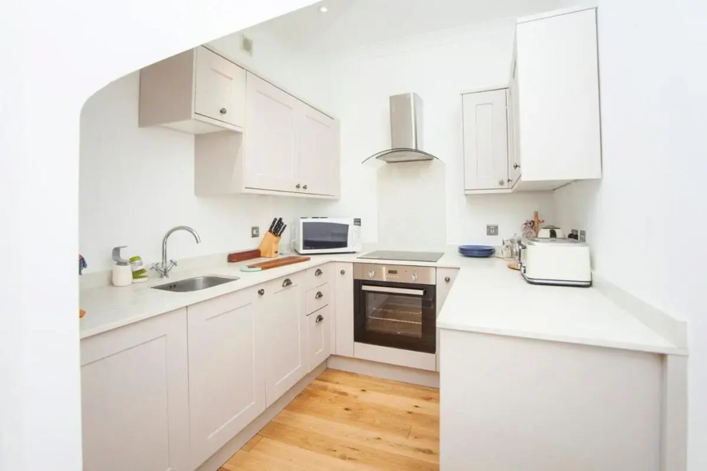 Georgian Garden Apartment - Central Bath