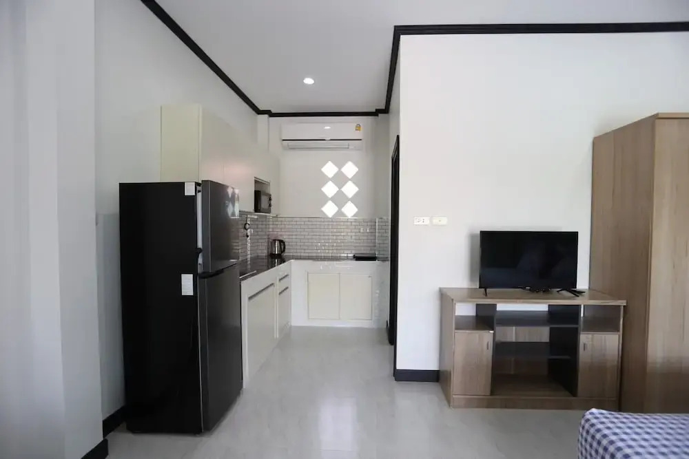 MB House Resort