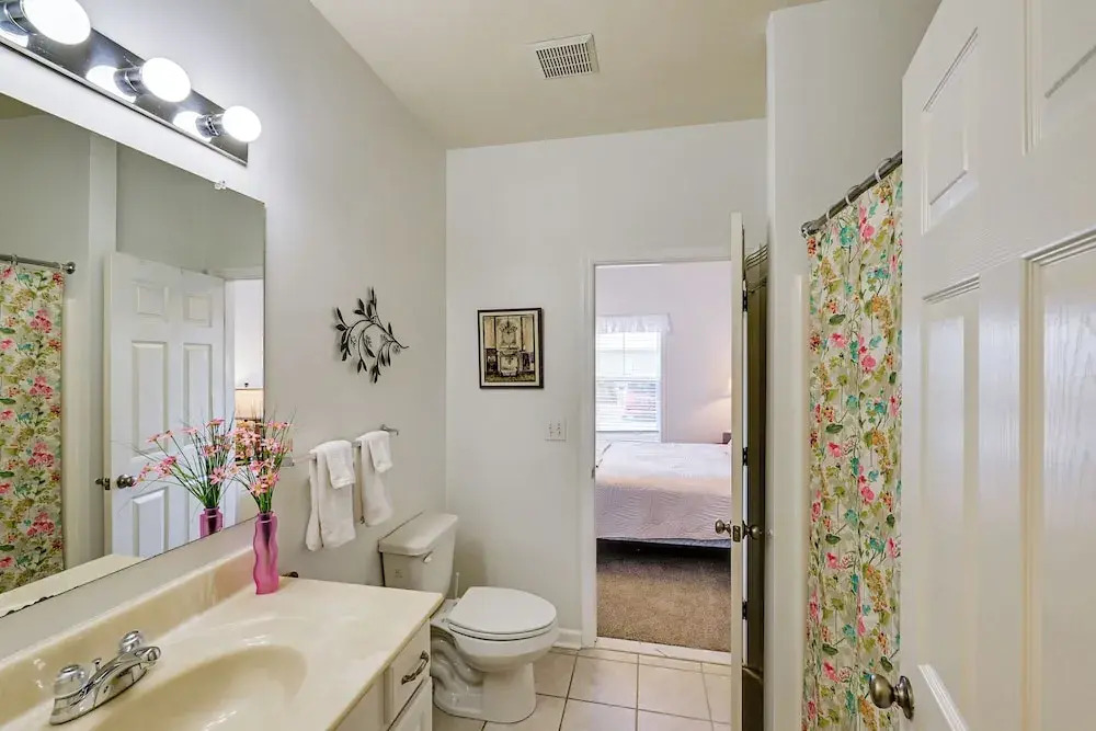 Pool Access & Easy Beach Days! Lewes Unit w/ Patio