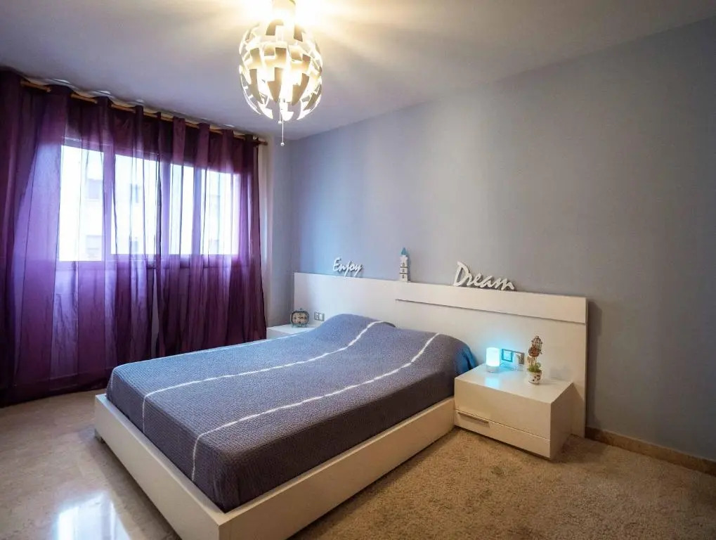 Two bedroom stylish studio, 5 minutes walk from the beach