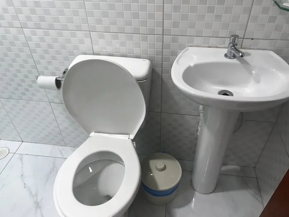 Hotel Caliente - Café da Manhã e Estacionamento Incluso