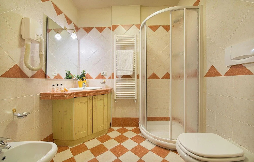 Amazing Apartment in Ponte di Legno With 2 Bedrooms and Wifi