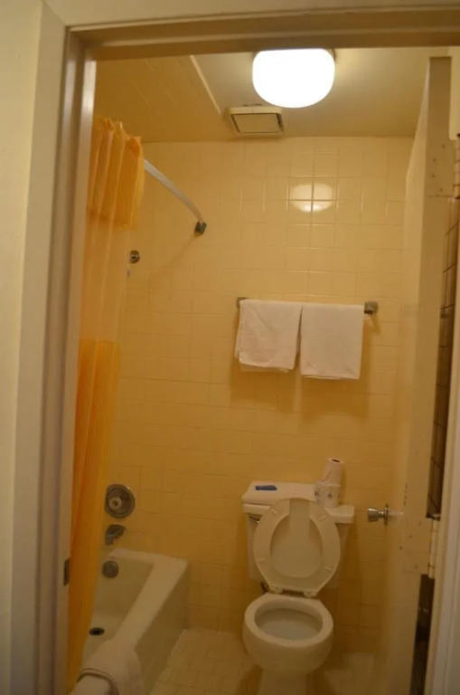 Granbury Inn and Suites