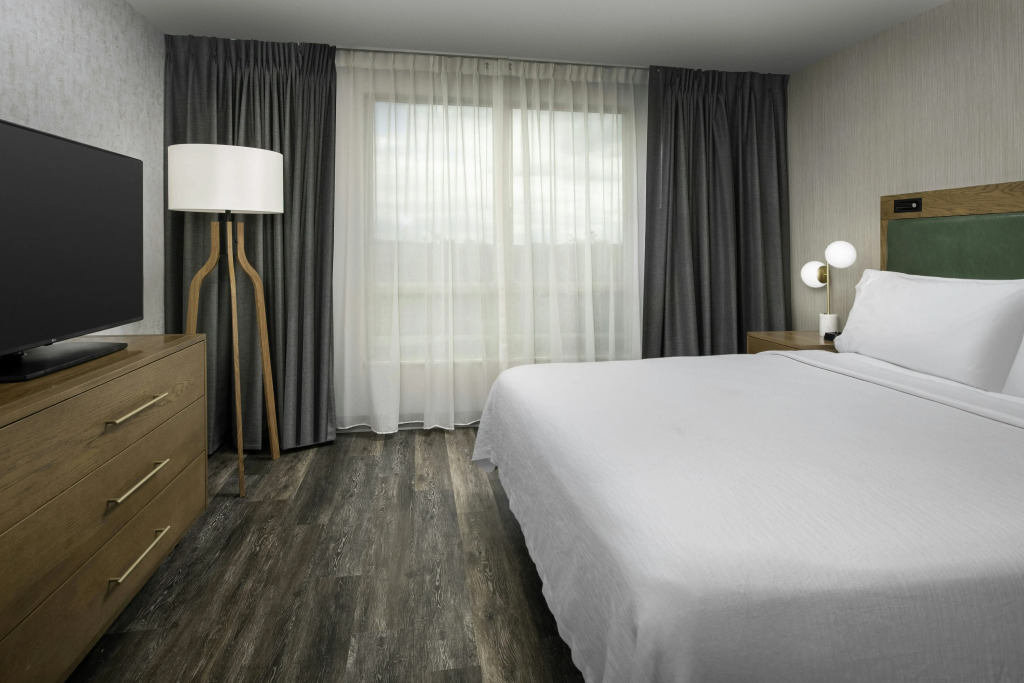 Embassy Suites by Hilton Dulles North Loudoun