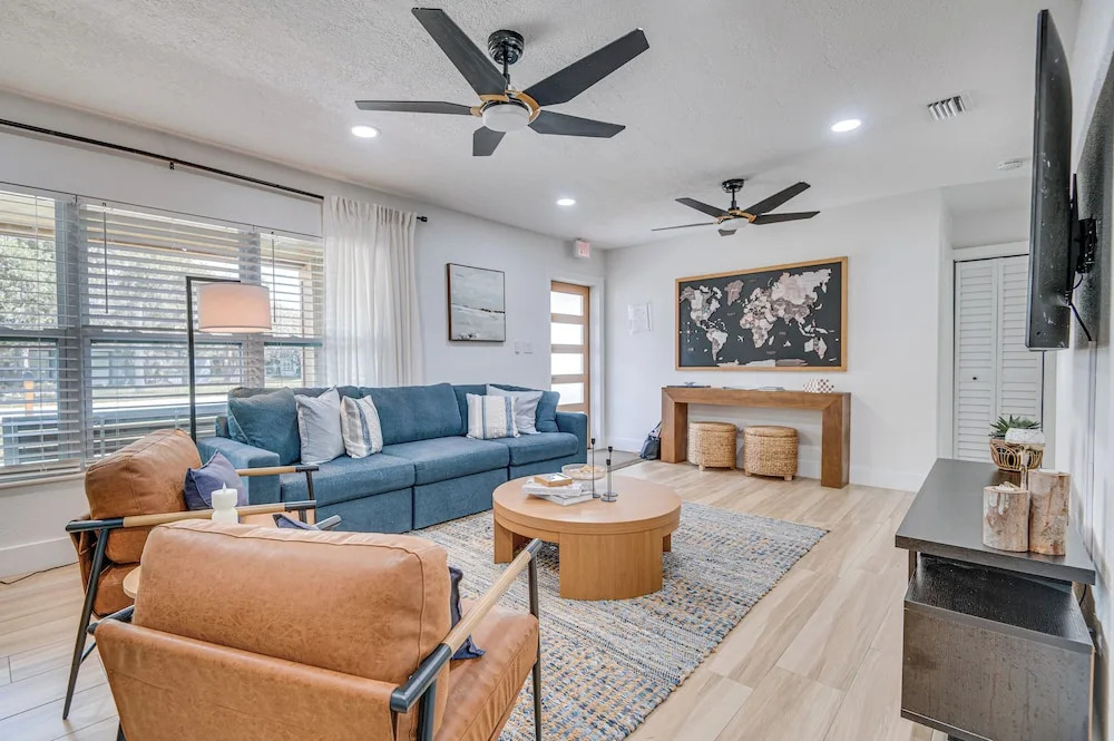 Pool & Spa, 2 Blocks to Beach! Cocoa Beach Retreat