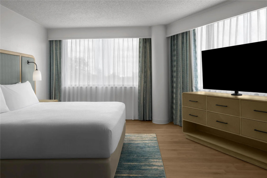 Embassy Suites by Hilton Orlando International Drive ICON Park