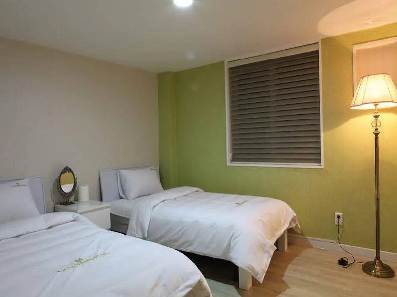 Lamer Hostel