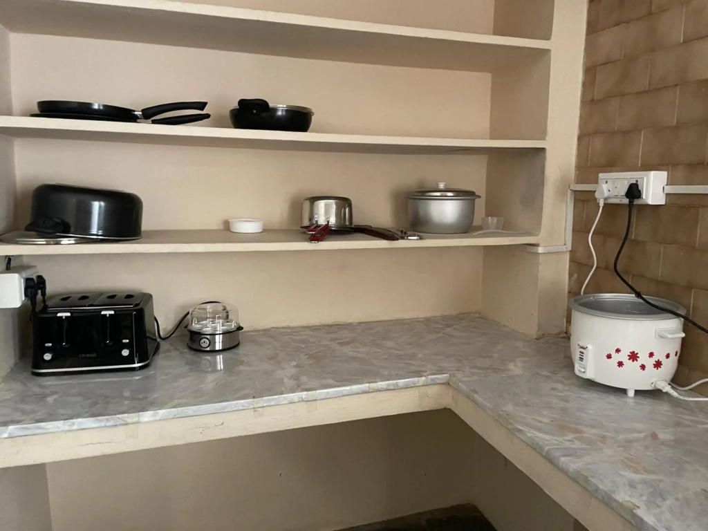 Visitors Lounge by MMG - 2&3BHK Furnished - Rd 12 Banjara Hills
