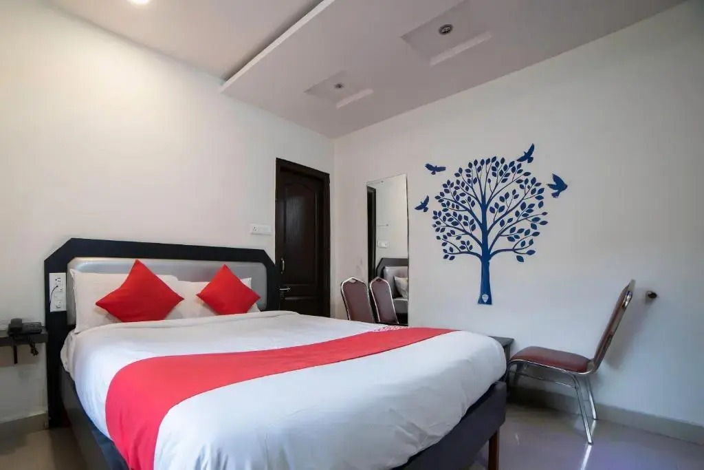 Highway Grand Residency