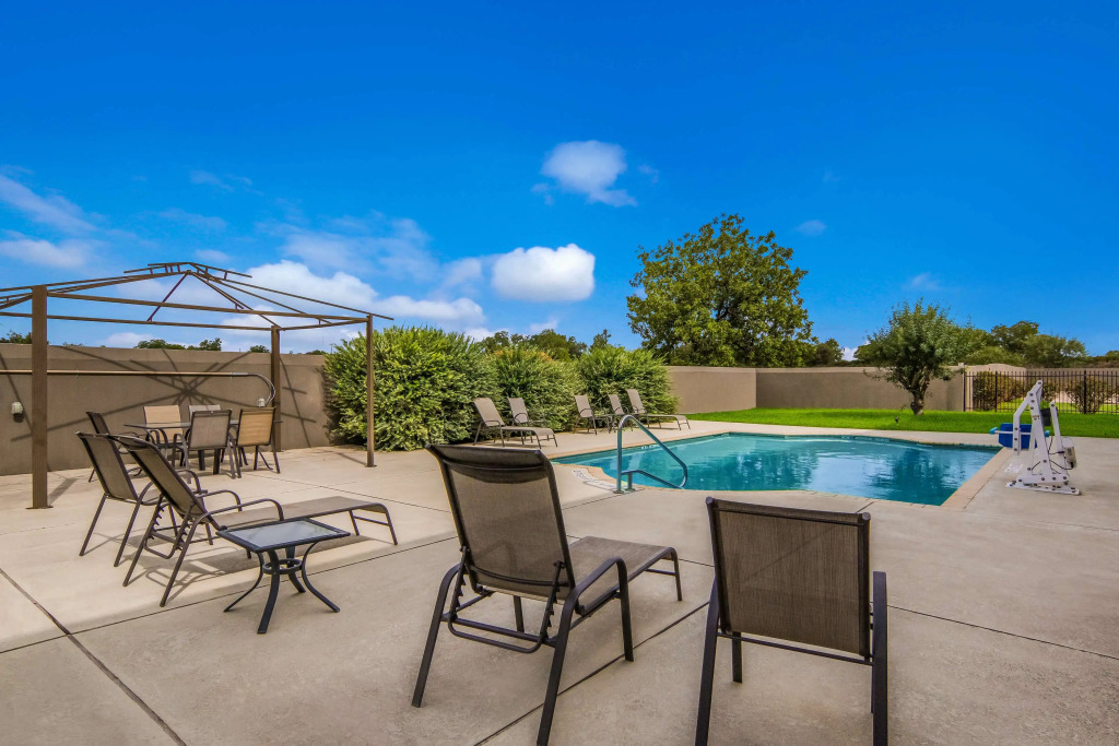 Best Western Comanche Inn