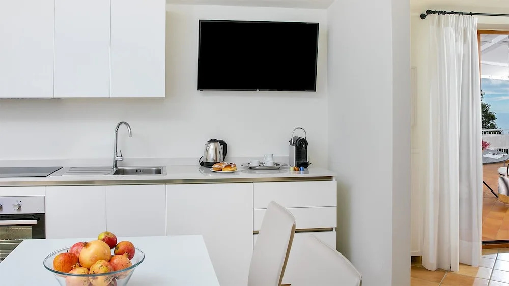 Amore Rentals - Villa Amiela