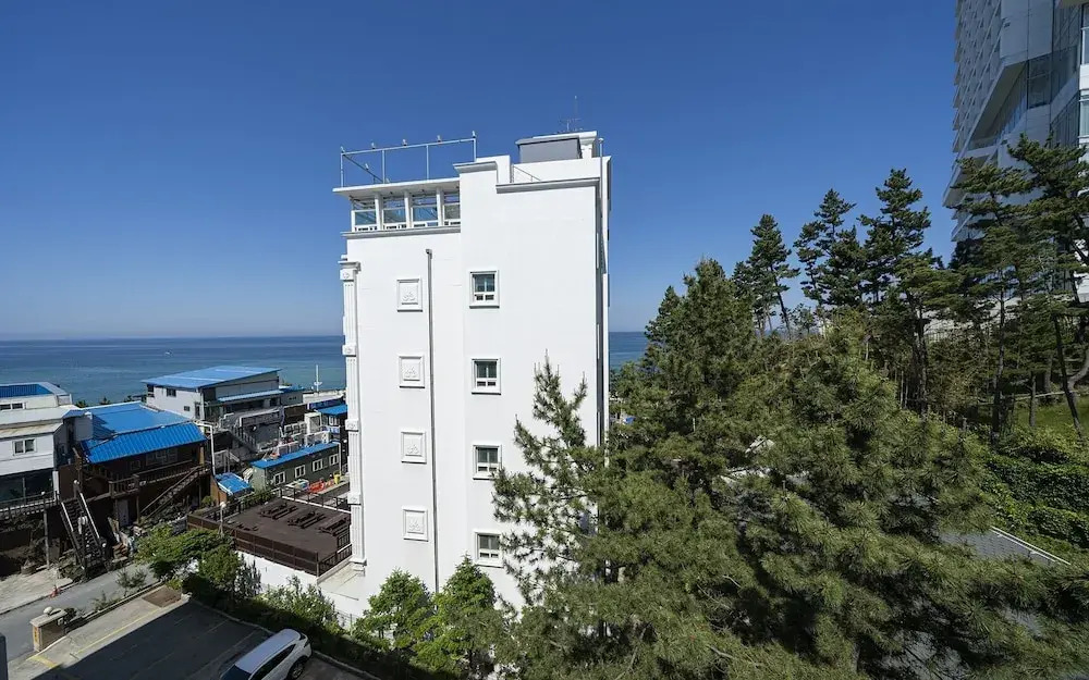 Gangneung Gyeongpodae Motel