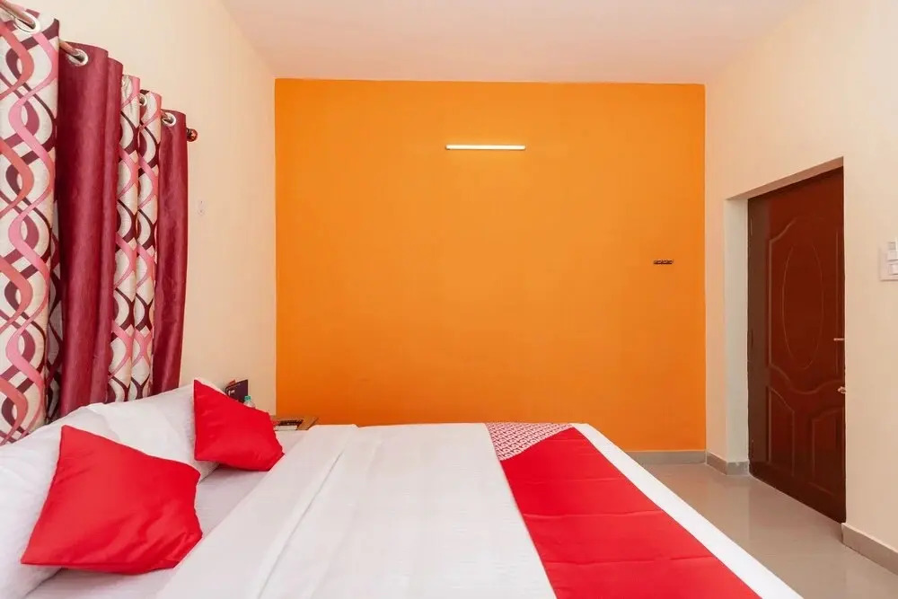 Hotel Shree Devi Srinivasa By OYO Rooms