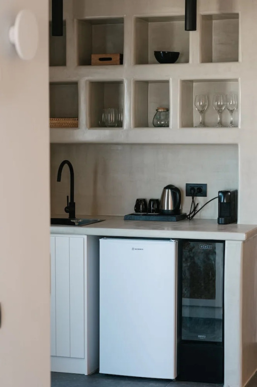 Elements Cozy Suites Pyrgos