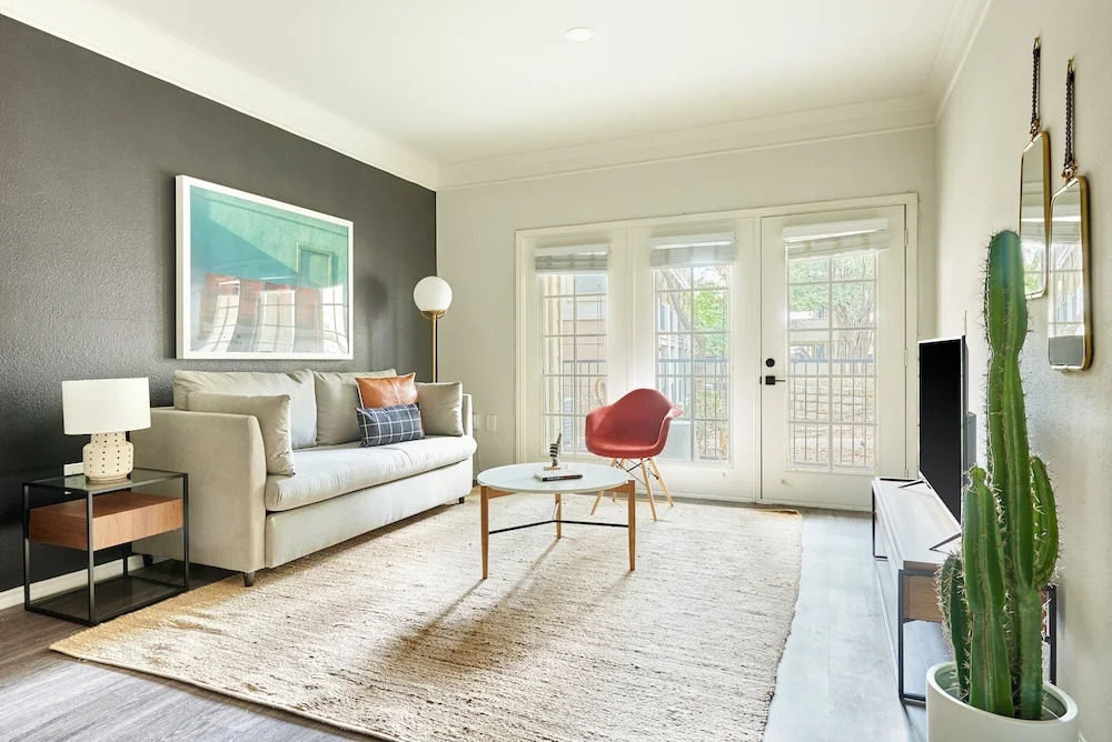 Artsy South Congress Suites by Sonder
