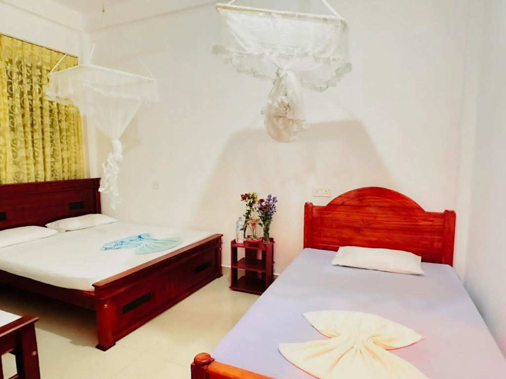 Golden Town Hotel