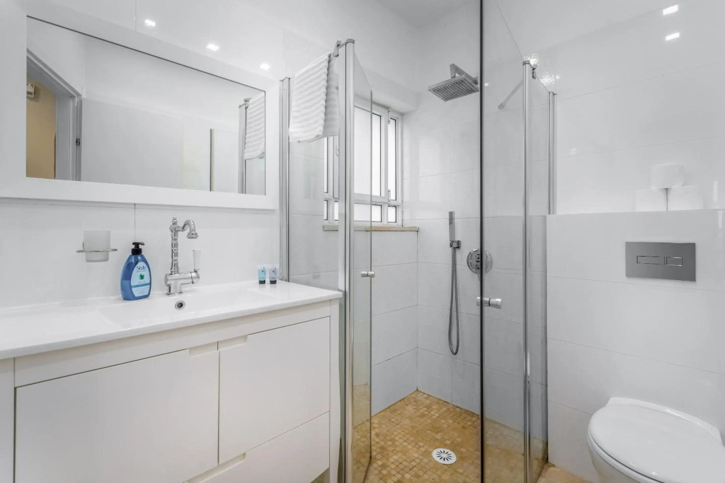 Ben-Gurion BLVD 2BDR close to the beach