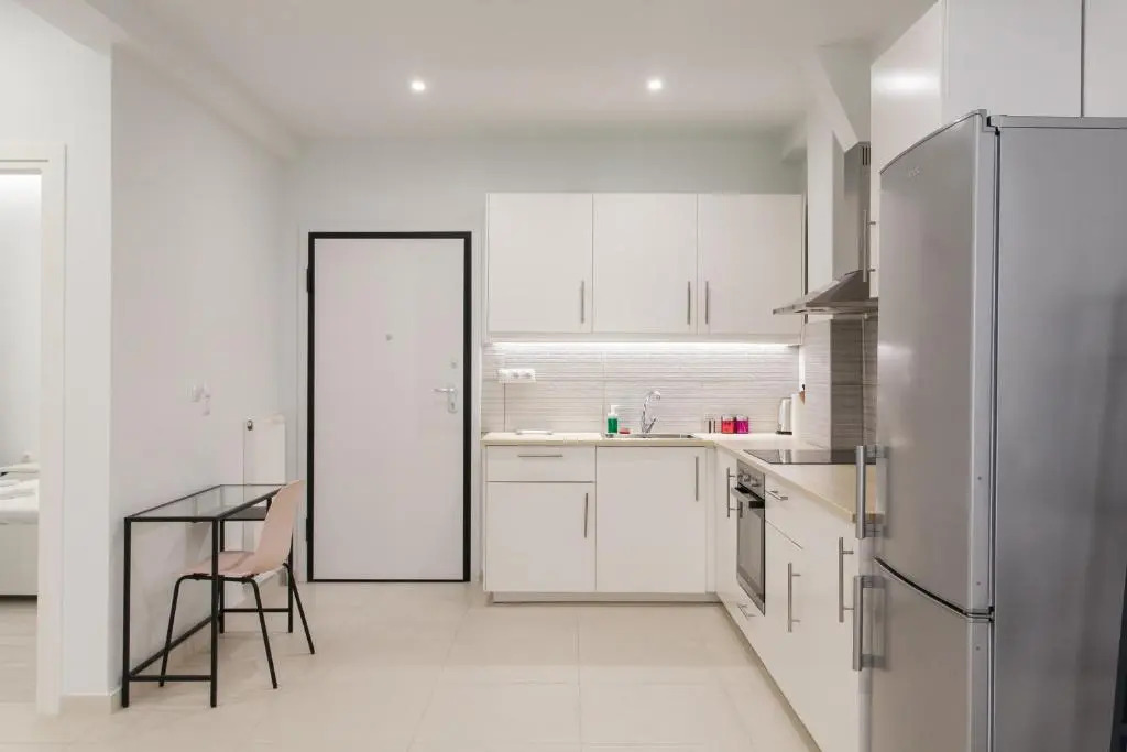 Minimal 2 BR near Olympic Stadium - 15 min walk