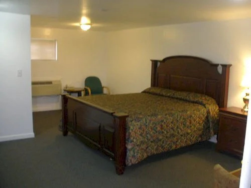 All Seasons Motel