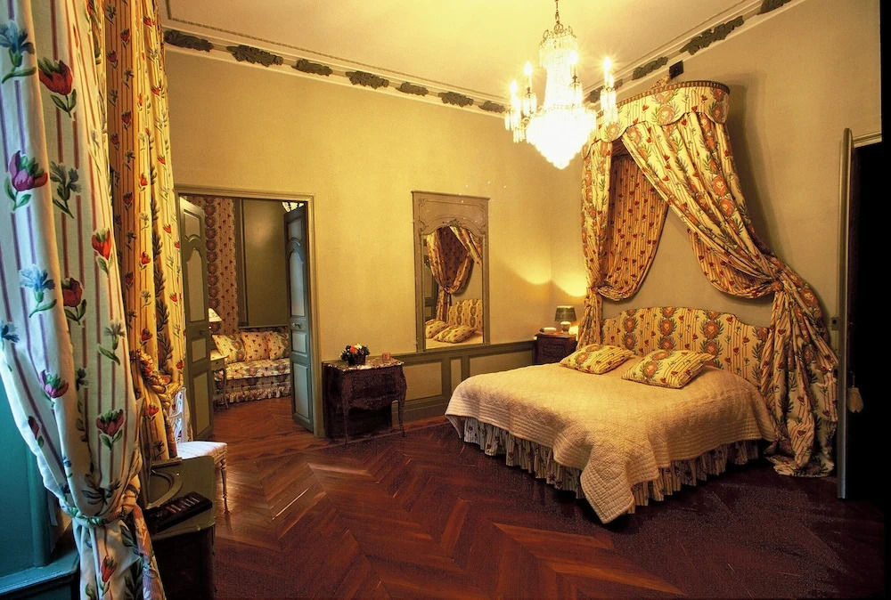 Chateau de Varenne