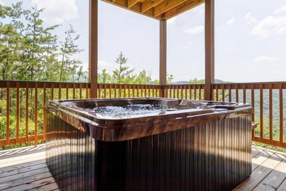 Above The Rest - 4 Bedrooms, 4.5 Baths, Sleeps 12 4 Home by Redawning