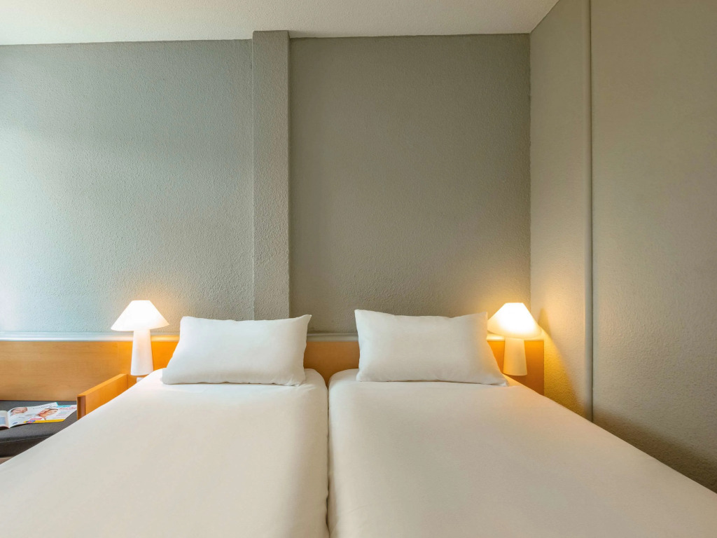 ibis Lyon Sud Saint-Rambert-dAlbon