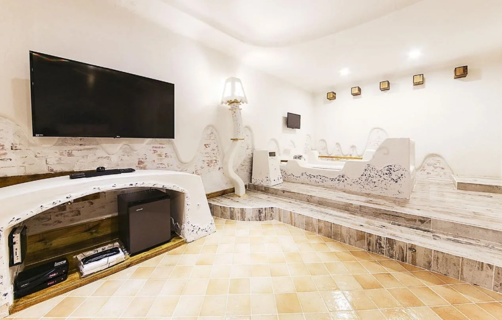 Nabi Hotel