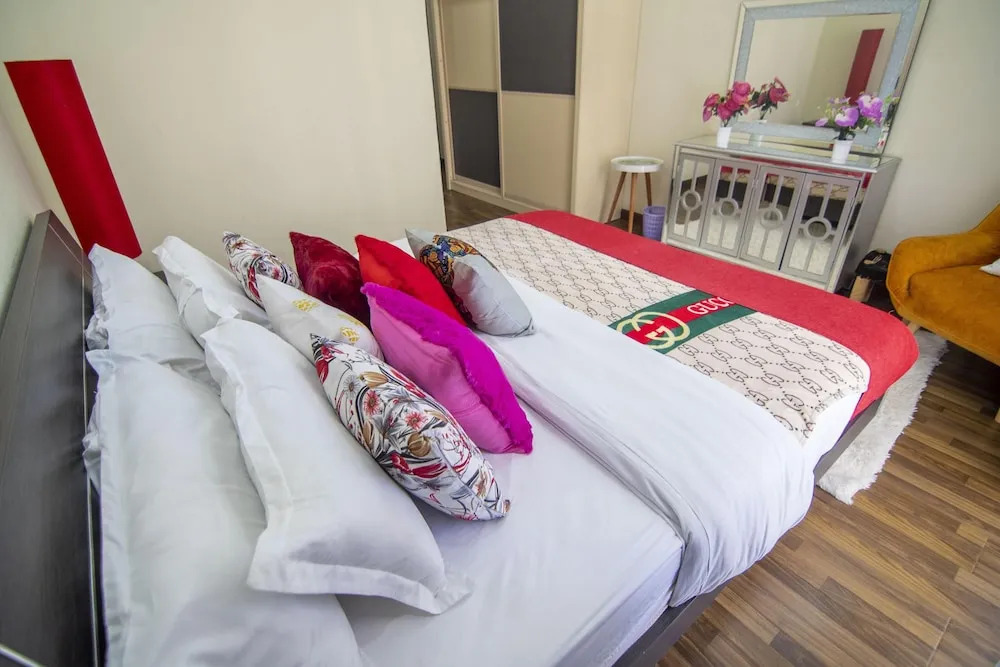 Silver Habor Apartments
