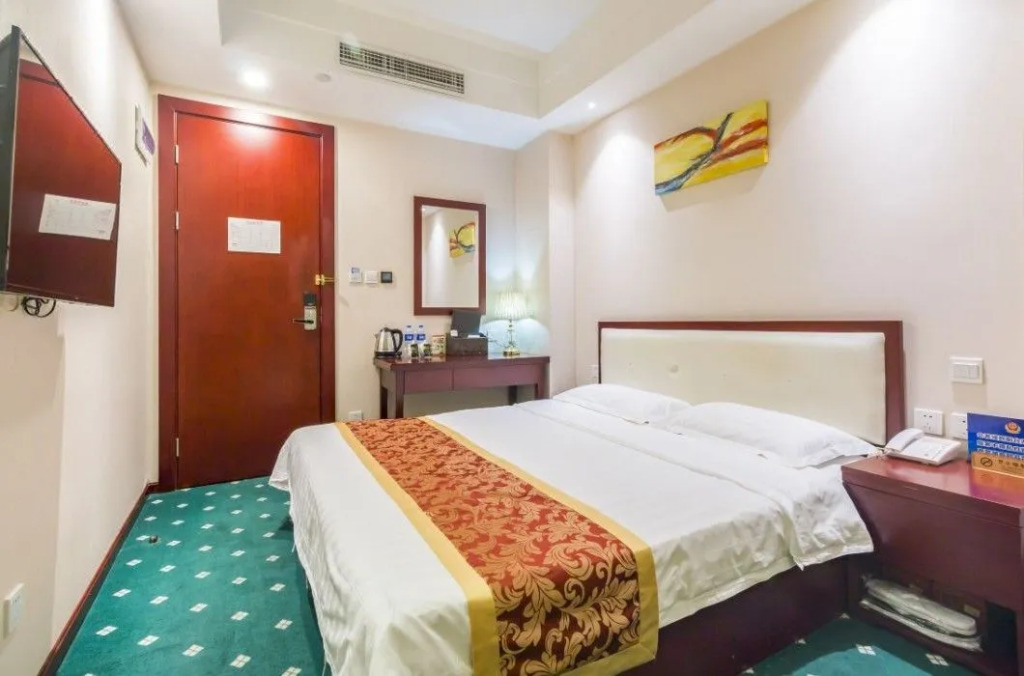 Zijingong Hotel