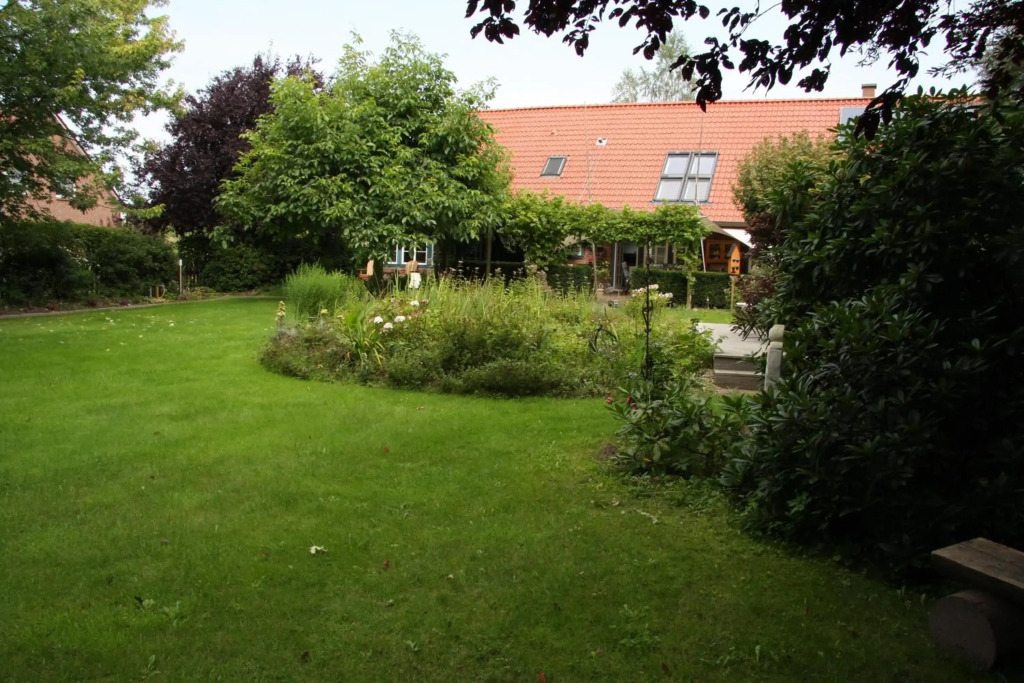 elbe511ferienzuhause im parkähnlichen Garten mit Teich