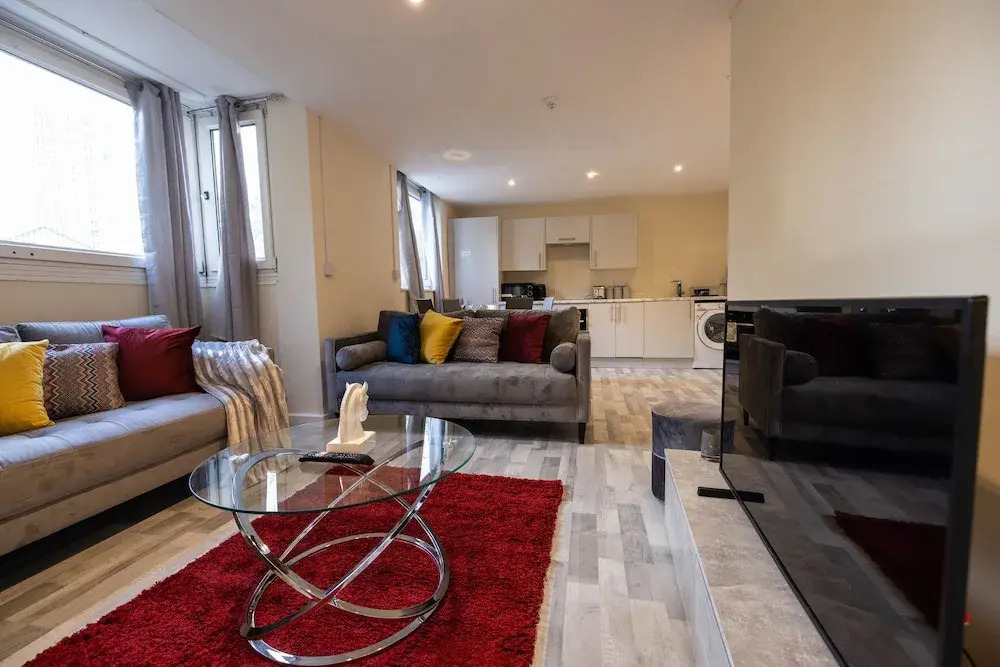 3bed Apt -city-8guests-freeparking-fastwifi