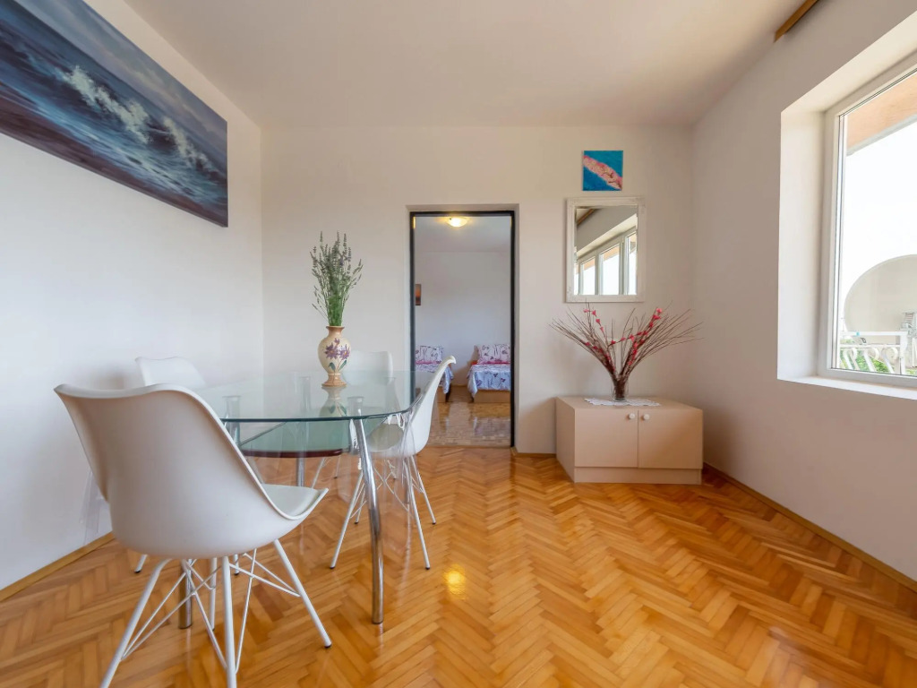 Holiday Home in Lisicic with Pool