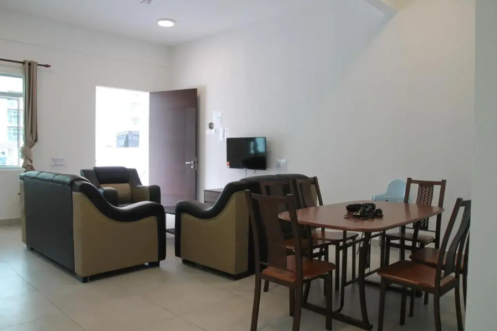 Bricks Terrace House 4R 3BR